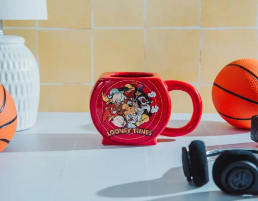 Looney Tunes "That's All Folks" Sculpted Ceramic Mug | Holds 20 Ounces