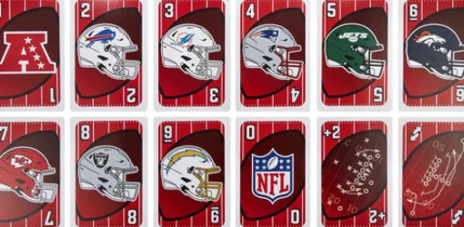 Mattel Games - Giant UNO NFL Card Game