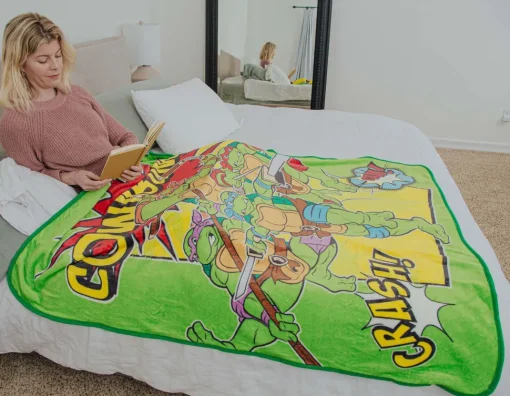 Teenage Mutant Ninja Turtles "Cowabunga" Fleece Throw Blanket | 50 x 60 Inches