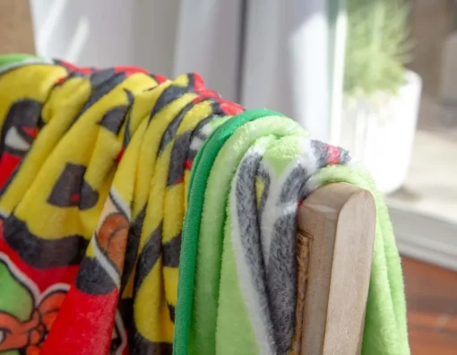 Teenage Mutant Ninja Turtles "Cowabunga" Fleece Throw Blanket | 50 x 60 Inches