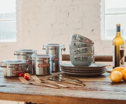 Star Trek: The Original Series NCC-1701 Series 8-Piece Ceramic Dinnerware Set