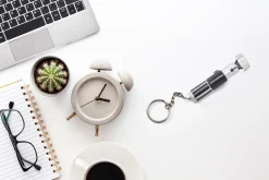 Star Wars Mini Lightsaber Flashlight Key Chain: Yoda